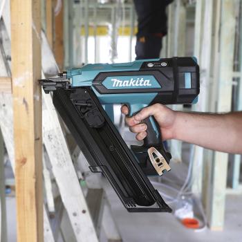 Preview: Makita DBN900ZK Akku-Streifennagler 50-90 mm D-Kopf Nagler